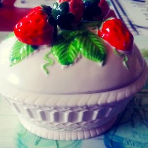 Strawberry dish